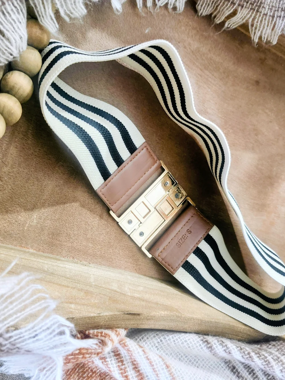 One Size Stretch Belt Neutral Colors Cream/ Ivory And Black